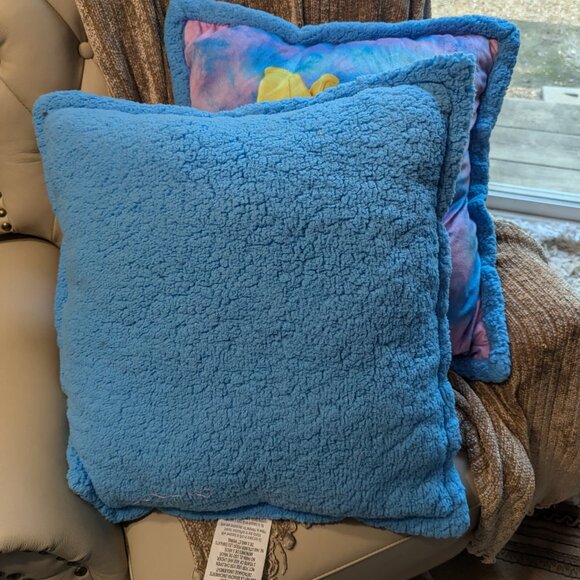 Barbi Decorator Rollerblading PIllows Set of 2 - Picture 3 of 4